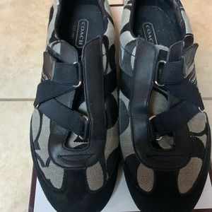 Black coach shoes size 9.